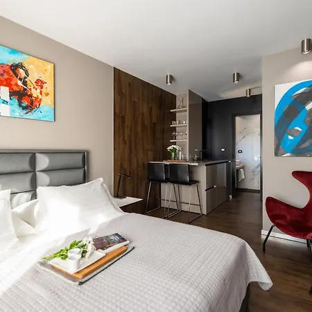 Apartment Marchi Studio 1 By Aula *